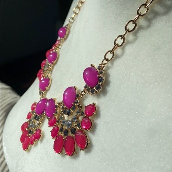 Vibrant Jewel Bib Statement Necklace - Picture 3 of 5
